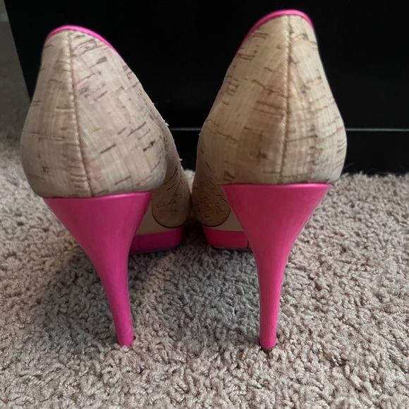 Heels - Picture 3 of 5